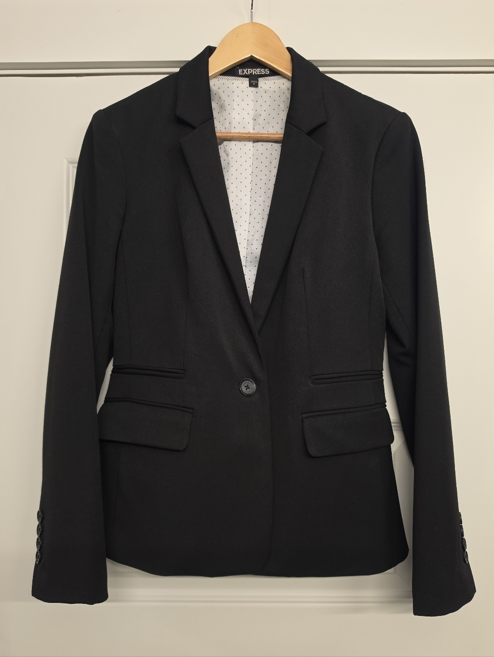 EXPRESS Black Tailored Blazer – Classic One-Button Suit Jacket